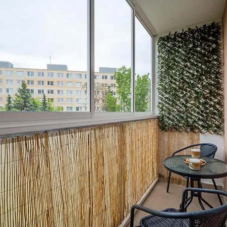 Stylish With Balcony Апартаменты