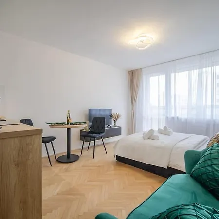 Lägenhet Stylish With Balcony *